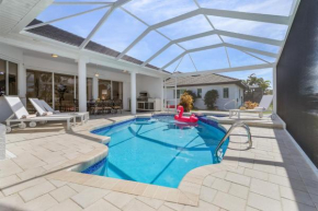 Experience Luxury- Gulf Access, Stunning Canal Views, Heated Pool- Villa Avalon - Roelens